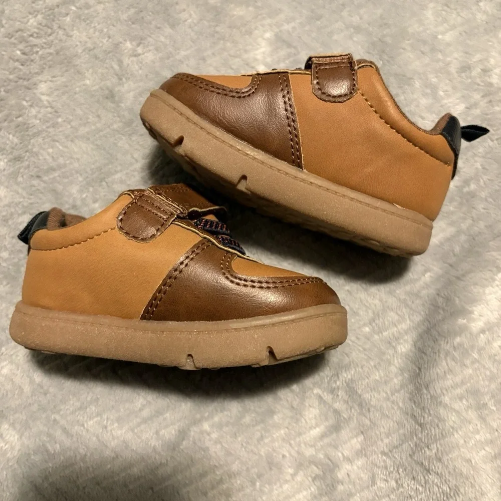 Carter's Brown Toddler Shoes Size 4M